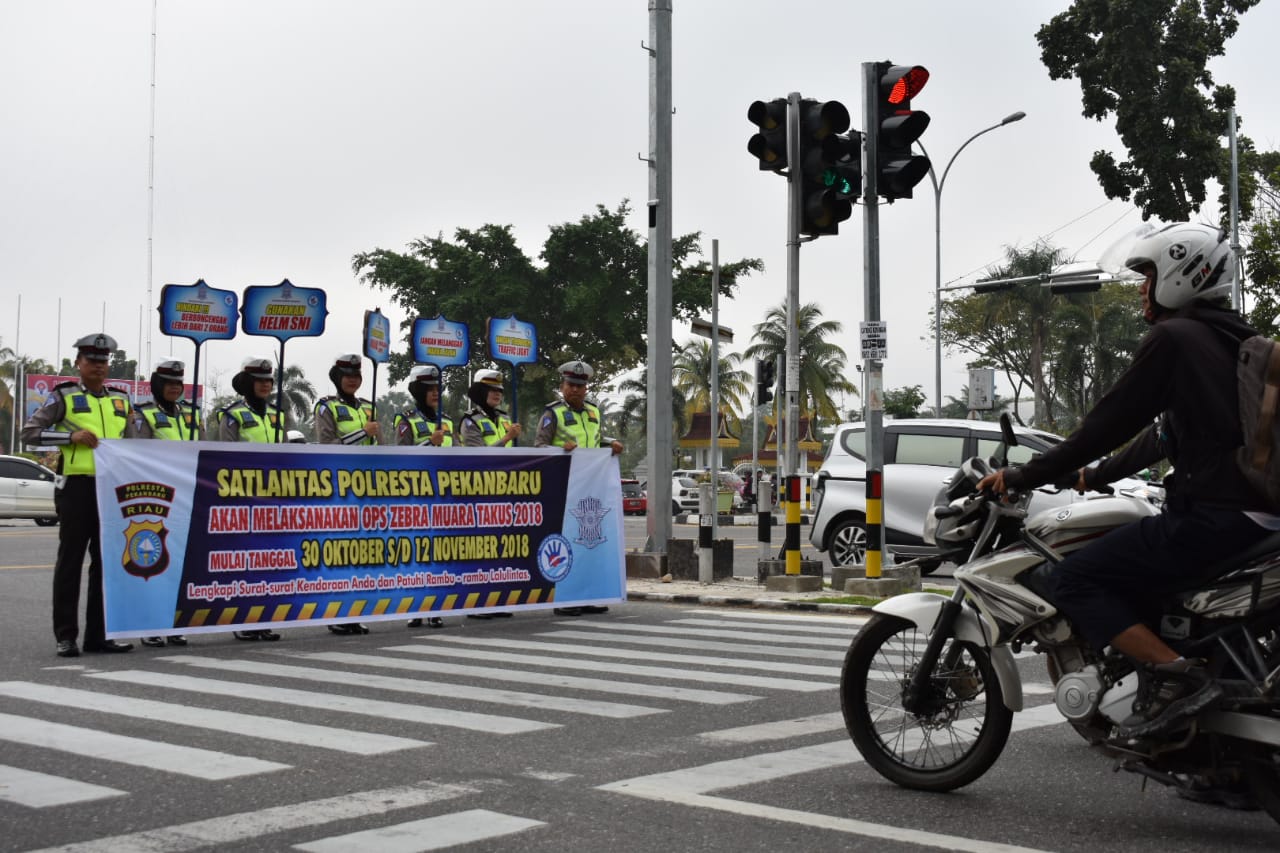 30 Pengendara Ditilang dan 20 Teguran Dalam Operasi Zebra Muara takus 2018