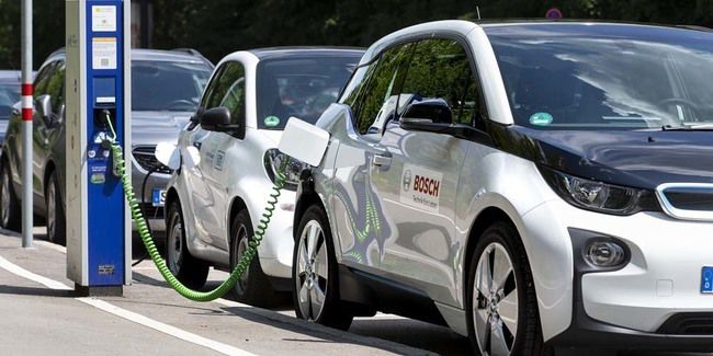 Ditargetkan Mulai 2021 Kendaraan Dinas Pemerintah Diganti Mobil Listrik