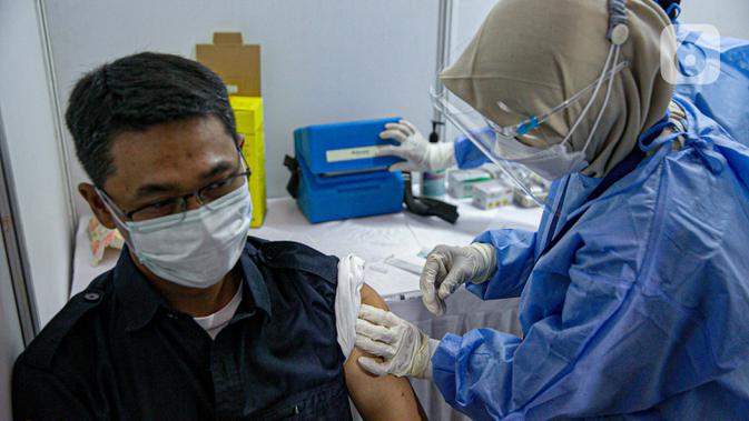 Kemenag Tegaskan Vaksinasi saat Ramadan Tak Batalkan Puasa