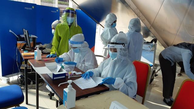 Rapid Antigen di Bandara SSK II Pekanbaru, Rata-rata 4 Positif Covid-19
