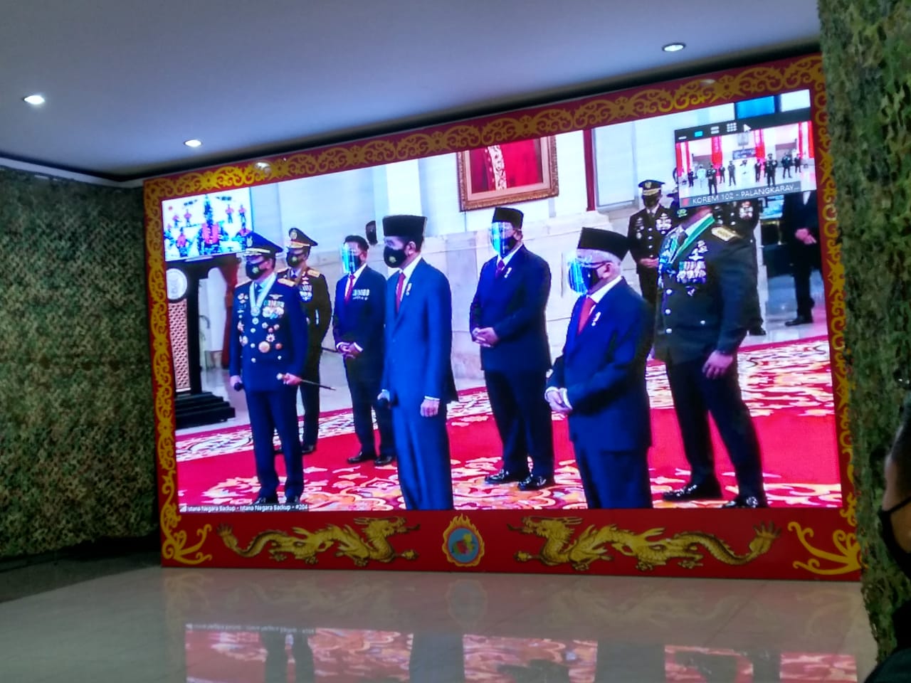 Presiden Jokowi Jadi Irup HUT ke-75 TNI secara Virtual di Istana Negara 