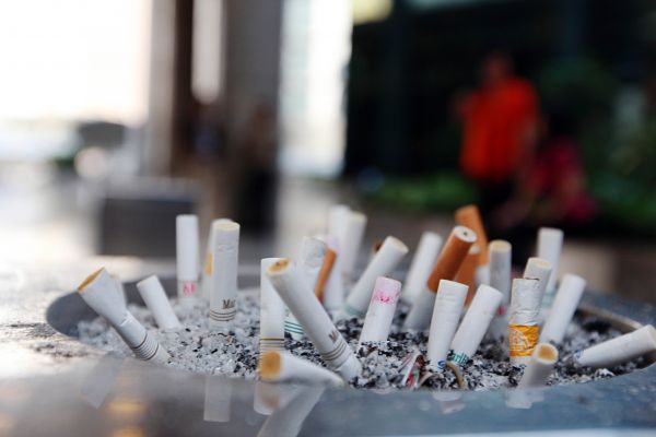 Jokowi Dikirimi Surat agar Tegas Larang Rokok di Indonesia