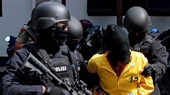 Bakal Serang Kepolisian, Terduga Teroris Diciduk Densus 88 di Polsek Kampar