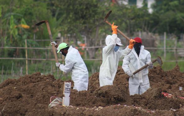 Kisah Penggali Kubur Jakarta Disorot Dunia 