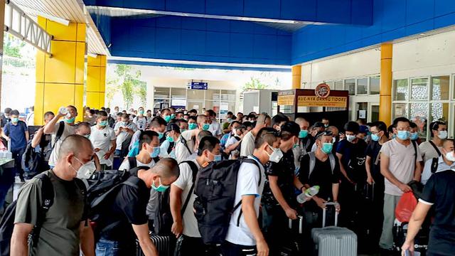 Pemerintah Resmi Larang TKA Masuk Indonesia Selama PPKM
