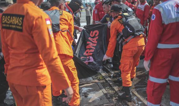 Kerahkan 40 Penyelam di Hari Kedua Pencarian Korban Pesawat Lion Air