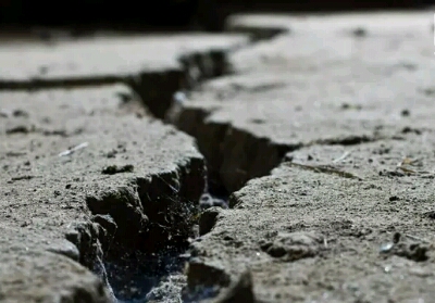 Tanah Bergerak Semakin Meluas, Ratusan Warga di Gunugbatu Sukabumi Mengungsi