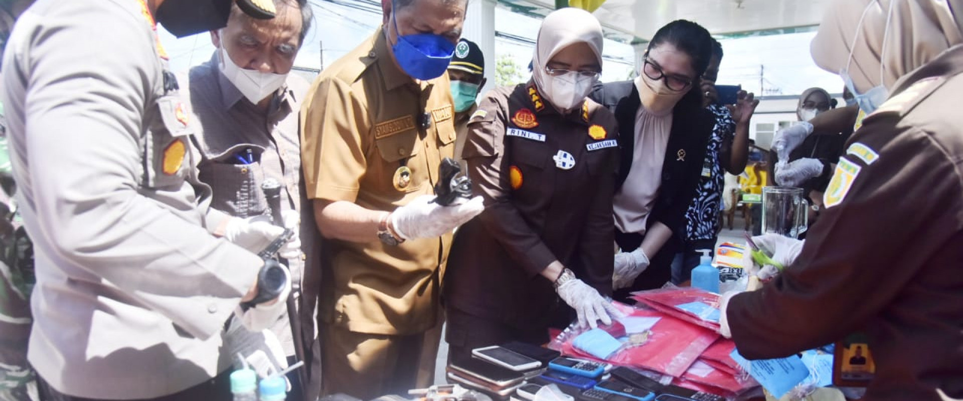 Wabup Hadiri Pelaksanaan Pemusnahan Barang Bukti Oleh Kejari Inhil