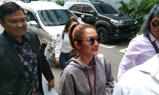 Siti Badriah Penuhi Panggilan Polisi Terkait Kasus MeMiles