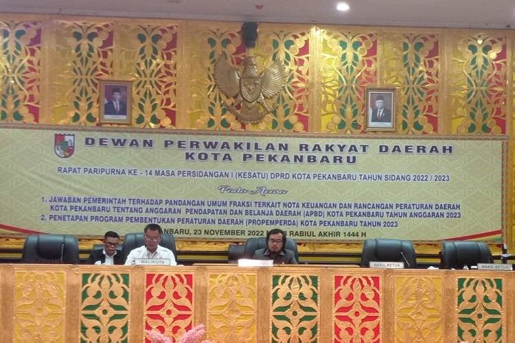 DPRD Pekanbaru  Gelar Rapat Paripurna Jawaban Pemerintah Terkait Nota Keuangan R-APBD 2023
