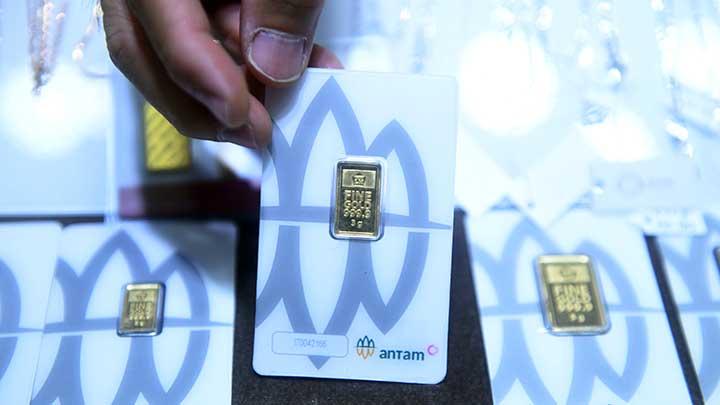 Harga Emas Antam Hari Ini 4 Agustus, Merosot ke Rp943 Ribu