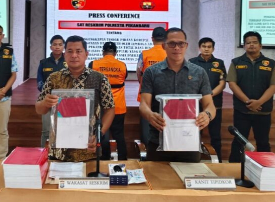 Korupsi Dana Hibah, Eks Ketua dan Bendahara LAM Pekanbaru Ditahan