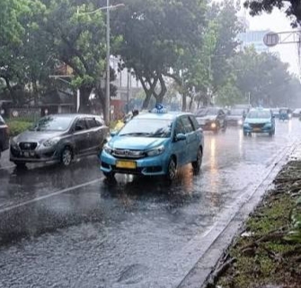 BMKG Ingatkan Potensi Hujan Lebat Disertai Petir di Riau