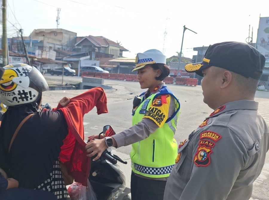 Satlantas Pekanbaru Kembali Terapkan Sistem Tilang Manual di Tempat