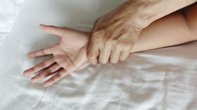 Baru 3 Jam Pacaran, Remaja Ini Paksa Kekasihnya Berhubungan Badan