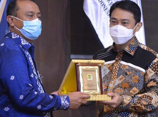 Pimpinan DPRD Riau Hadiri Sertijab Kepala BPK Perwakilan Riau