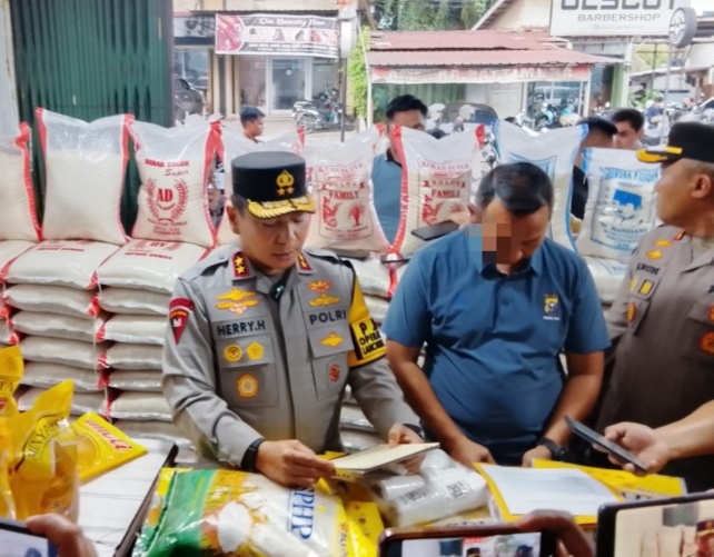 Polda Riau Bongkar Praktik Beras Oplosan, 9 Ton Disita dari Gudang di Pekanbaru