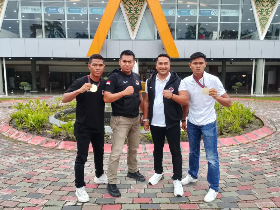 Enam Atlet Riau Raih Medali Emas di Kejurnas IBCA MMA Surabaya
