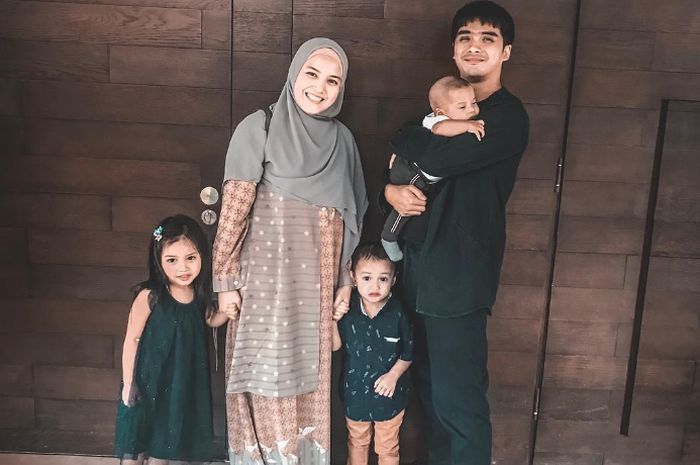 Istri Ricky Harun Hamil Anak ke 4
