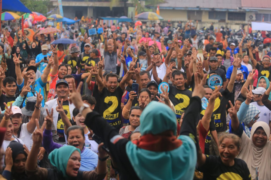 Warga Mandau Menangis, Dr Afni: Apapun Hasil Pilkada, Saya Tetap Berjuang untuk Rakyat