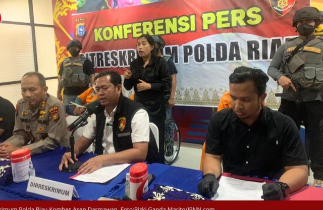 Polda Riau Ringkus 3 Pelaku Rampok Pecah Kaca Mobil Asal Palembang