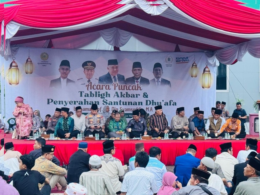 Tabligh Akbar bersama Prof Din Syamsuddin, UMRI Santuni 1.000 Kaum Dhuafa di Pekanbaru