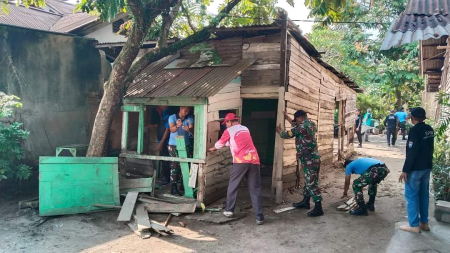 TNI AU Lanud Rsn Sulap 3 Rumah Pra Sejahtera Jadi Layak Huni