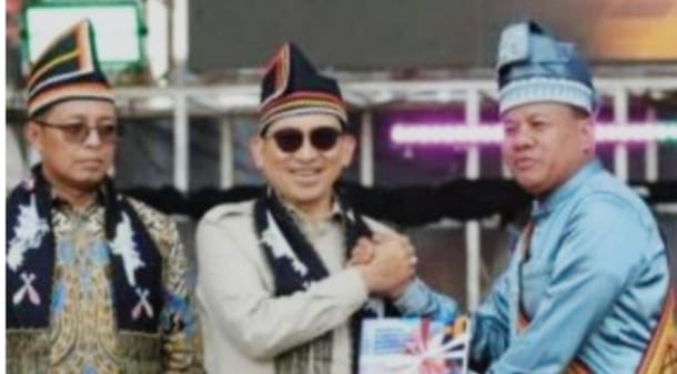 Bupati Kuansing Desak Pusat Bangun Tribun Permanen Pacu Jalur di Tepian Narosa