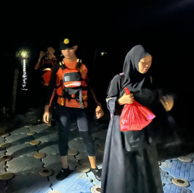Kapal Pembawa 90 Santri Mati Mesin di Laut Meranti