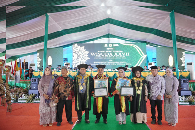 UMRI Wisuda 991 Wisudawan/ti, Rektor : Didominasi Angkatan Corona