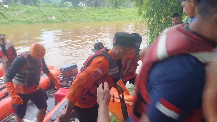Tim SAR Temukan Jasad Remaja Tenggelam di Sungai Sail
