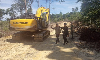 Polhut DLHK Riau Amankan 3 Operator Alat Berat di Kawasan Hutan  Gunung Sahilan