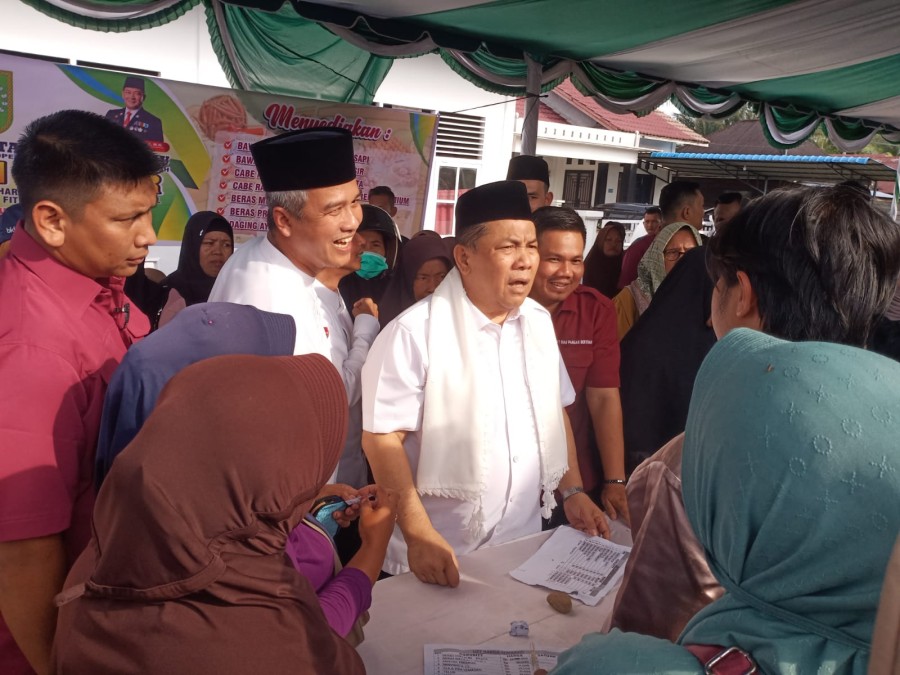 Pasar Murah Digelar di Bagansiapiapi, Plt Gubri Pastikan Harga Pangan Tetap Stabil
