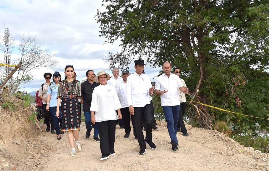 Jokowi Tegaskan Tak akan Gegabah Buru-Buru Buka Wisata