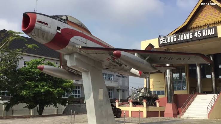 Monumen Pesawat F-86 Avon Sabre Bakal Dipindahkan Lagi