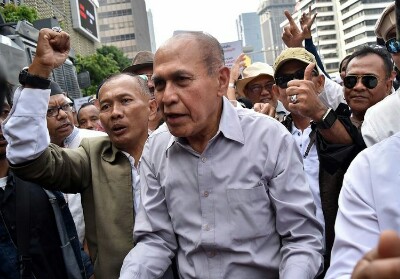 Dikabarkan Berniat Kabur ke Luar Negeri, Kivlan Zen  Membantahnya