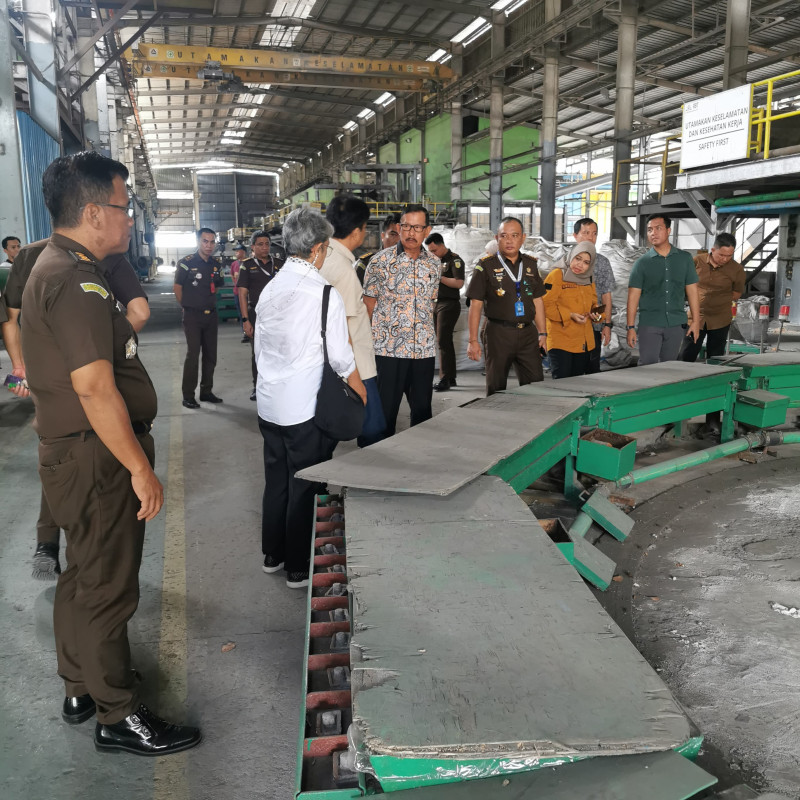 Komjak Dukung Kejagung Tuntaskan Penanganan Korupsi Tambang Timah