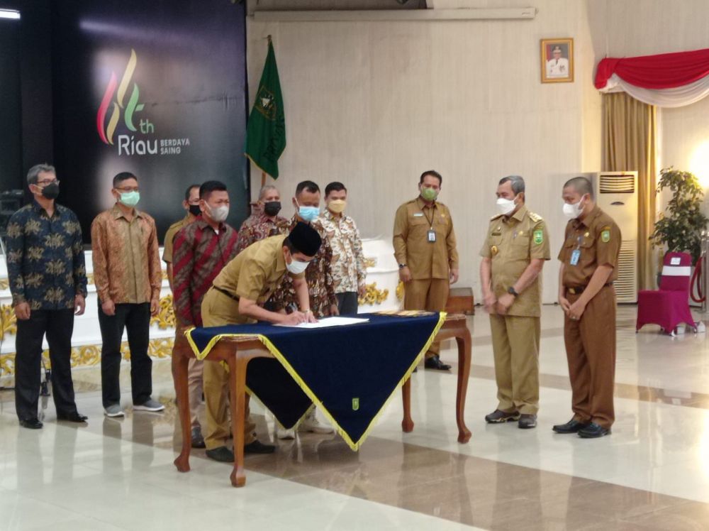 Puncak Hari Perkebunan, Disbun Riau Taja MoU Kemitraan dan  Bazar