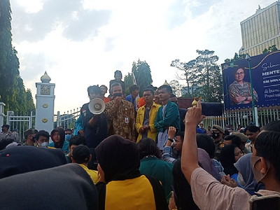 Gelar Aksi Terkait Minyak Goreng, Mahasiswa Tolak Tiga Perwakilan Gubri