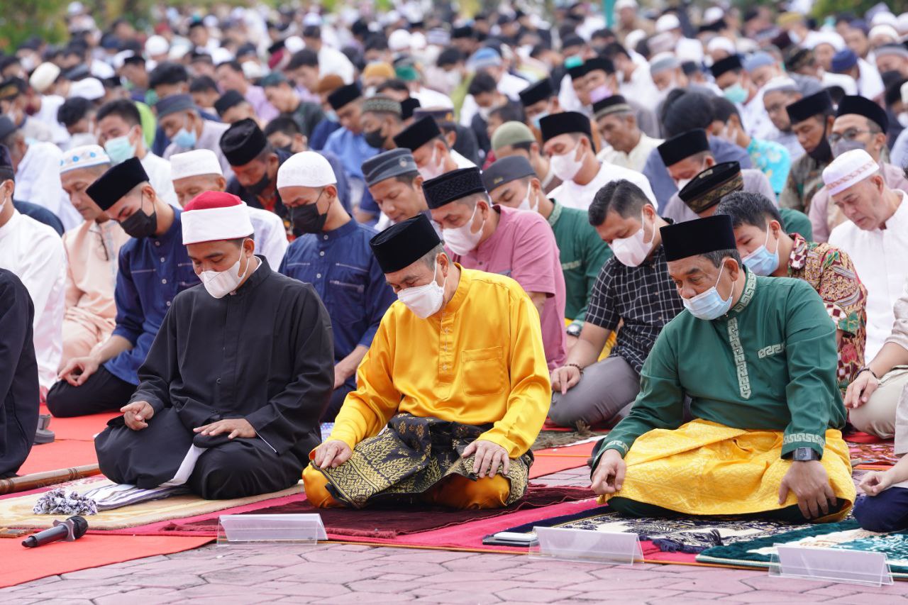 Salat Ied di Masjid An Nur, Gubri: Ramadan dan Idul Fitri Riau Aman dan Terkendali