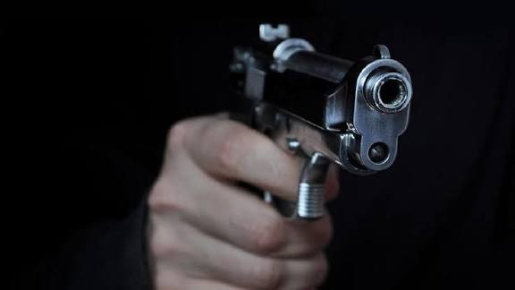 Modus Ngaku Petugas BNN, Pria di Pelalawan Todong Pistol Peras Warga Rp200 Juta