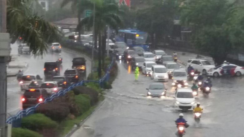 Kendalikan Banjir, Pekanbaru Petakan Drainase dan Anak Sungai 