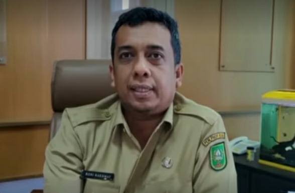 TFT Jadi Tersangka Korupsi, Roni Rakhmat Ditunjuk Jadi Plt Kadisdik Riau