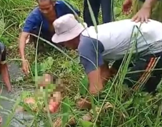Hanya Masalah Rokok, Ayah di Inhil Bacok Anak Tiri Hingga Tewas