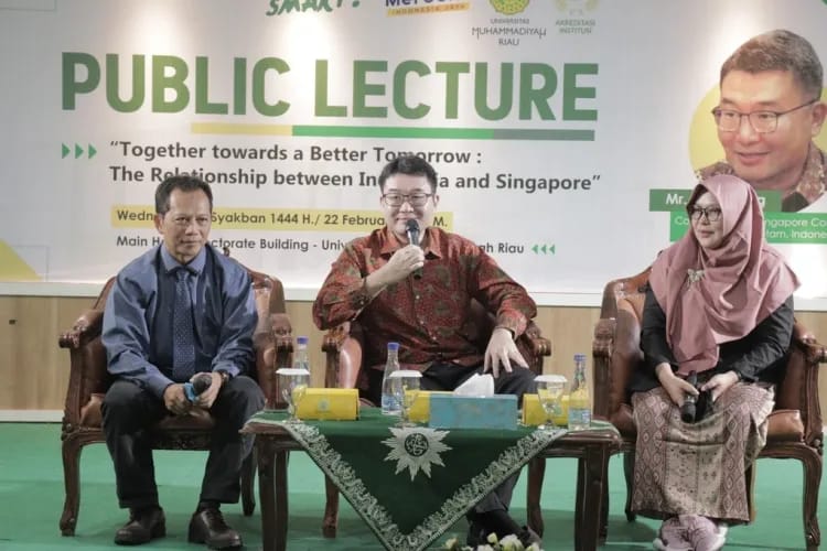 Consul General Singapore Gavin Ang Beri Kuliah Umum di UMRI
