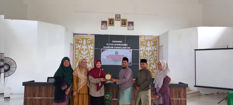 Pelaku UMKM Kecamatan Dayun Dapat Pelatihan LAMIKRO dari KJFD Keuangan UNRI
