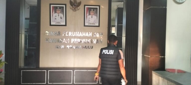Dugaan Korupsi Rp6,2 Miliar, Polisi Geledah Kantor Dinas Perkim Rohul
