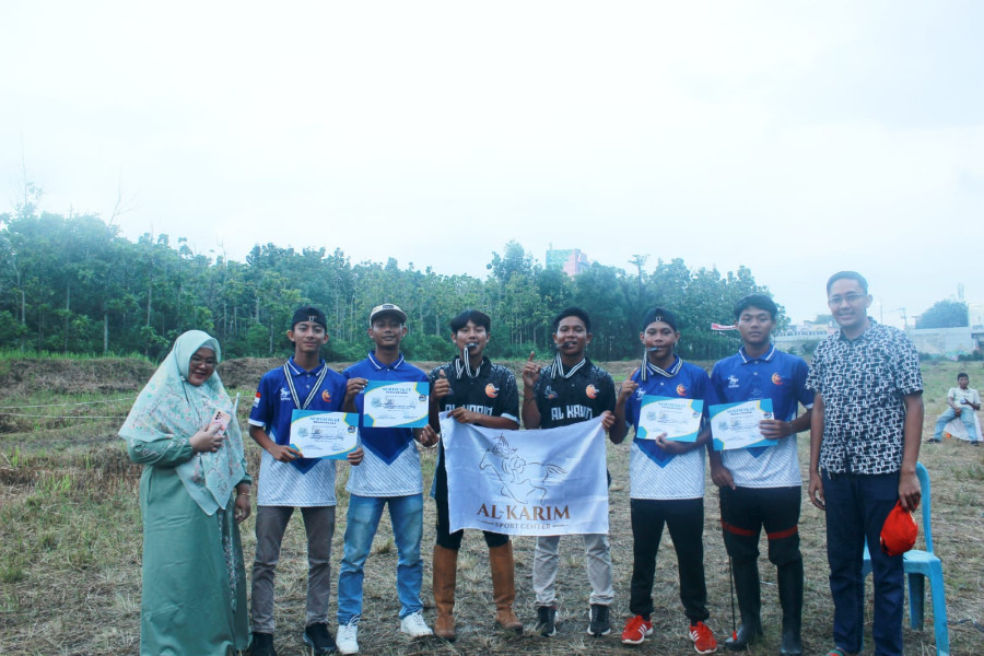 Pelajar SMP Tahfidz Al-Karim Borong 4  Juara di Ivent Unity In Diversity Salam Stable