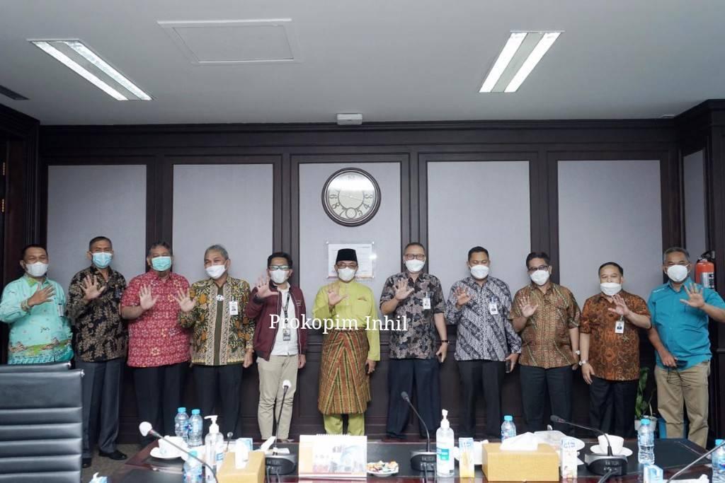Bupati HM.Wardan Pimpin Pertemuan Dengan PT. Bank Riau Kepri di Pekanbaru, Bahas Potensi Sabut Kelapa