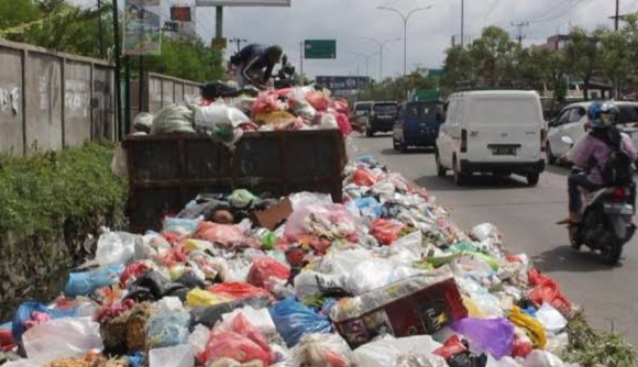 Buang Sampah Sembarangan di Pekanbaru Dikenakan Sanksi Tipiring
